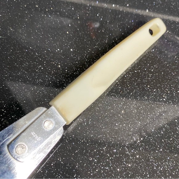 Vintage Spreader Spatula - Picture 2 of 4